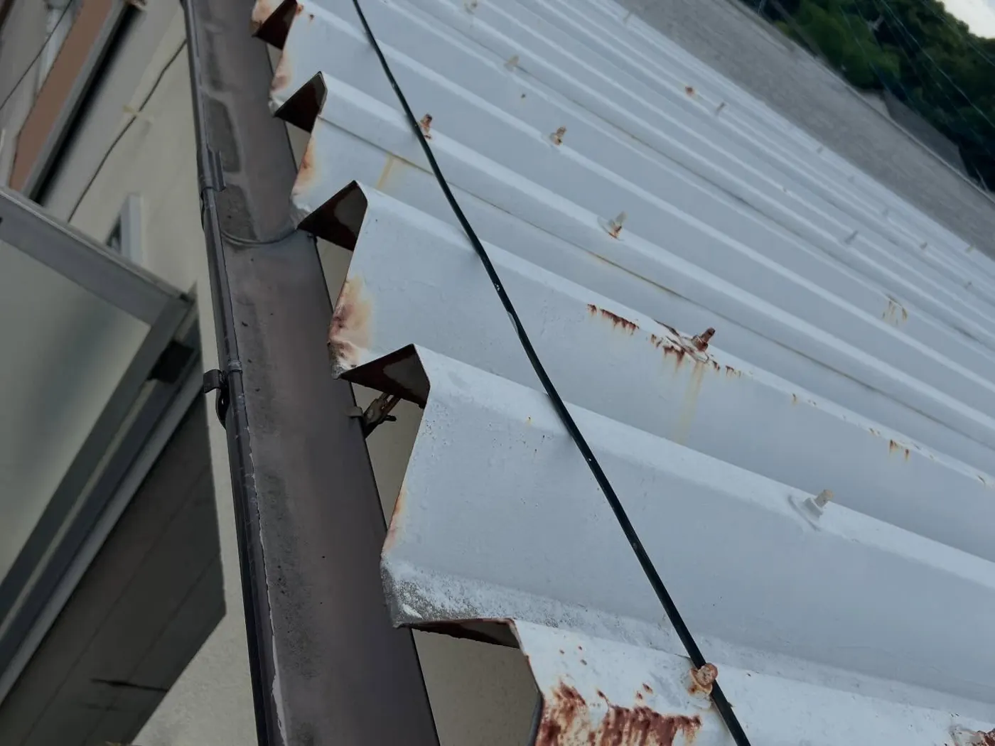 折半屋根塗装 施工前